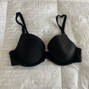 Wacoal Black Padded Underwire Bra Size 36C